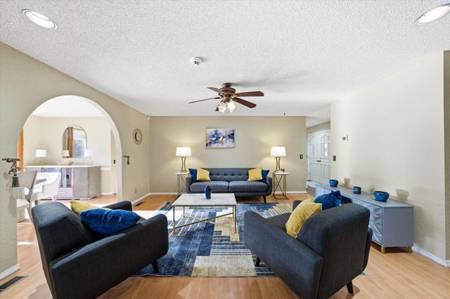 4135 Laurel Dr, West Richland, WA 99353