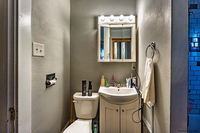 2913 AMES CT, Cheyenne, WY 82001
