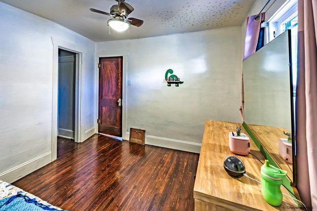 2913 AMES CT, Cheyenne, WY 82001