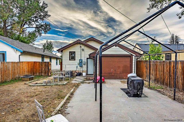2913 AMES CT, Cheyenne, WY 82001
