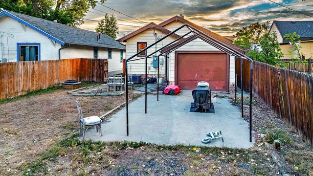 2913 AMES CT, Cheyenne, WY 82001