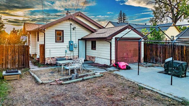 2913 AMES CT, Cheyenne, WY 82001
