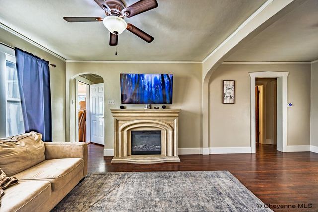 2913 AMES CT, Cheyenne, WY 82001