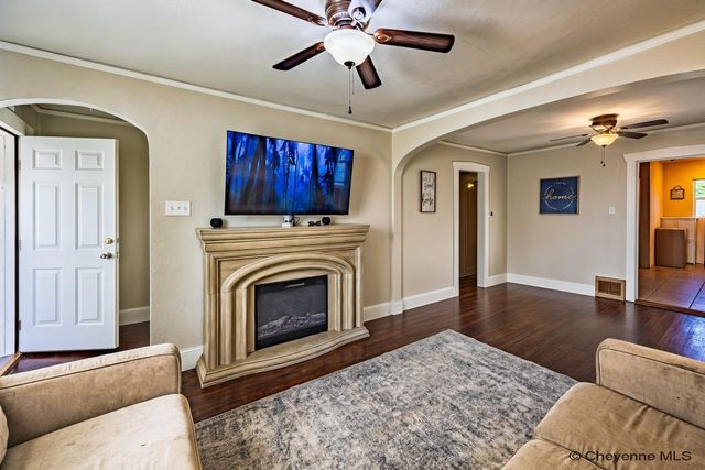 2913 AMES CT, Cheyenne, WY 82001