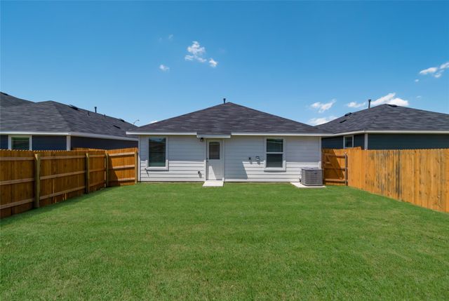 338 Bull Lake CIR, Buda, TX 78610
