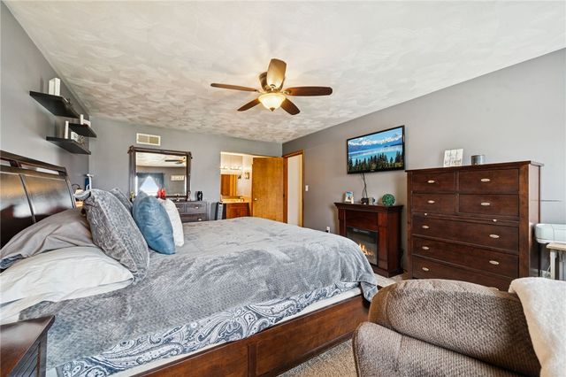 184 Washington Dr, Jefferson Twp, PA 15473