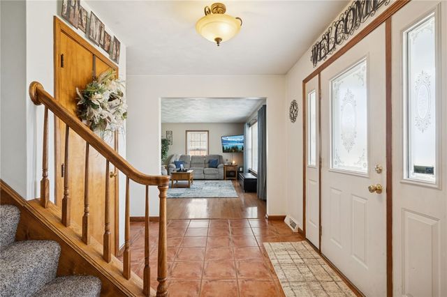 184 Washington Dr, Jefferson Twp, PA 15473