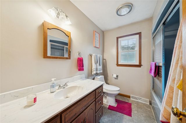 184 Washington Dr, Jefferson Twp, PA 15473