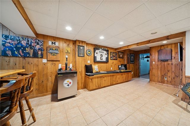 184 Washington Dr, Jefferson Twp, PA 15473