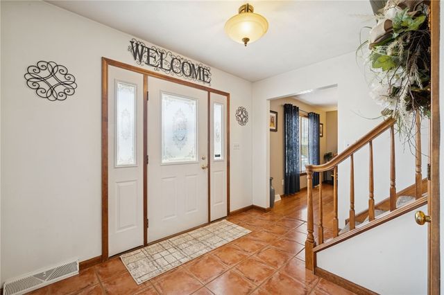 184 Washington Dr, Jefferson Twp, PA 15473