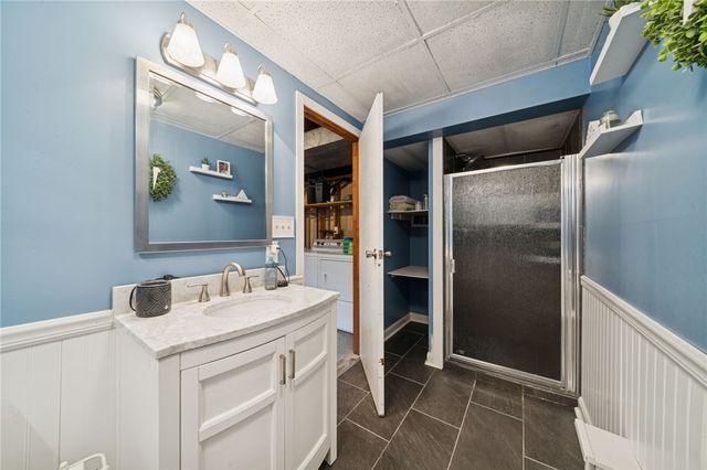 184 Washington Dr, Jefferson Twp, PA 15473