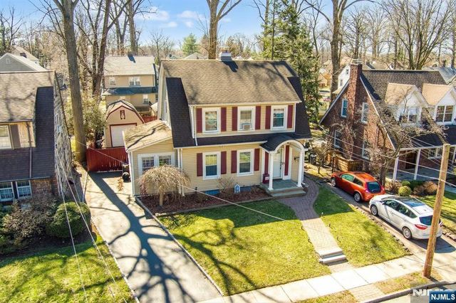 528 Wyndham Road, Teaneck, NJ 07666