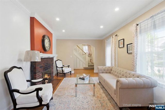 528 Wyndham Road, Teaneck, NJ 07666