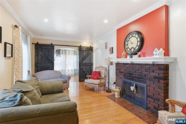 528 Wyndham Road, Teaneck, NJ 07666