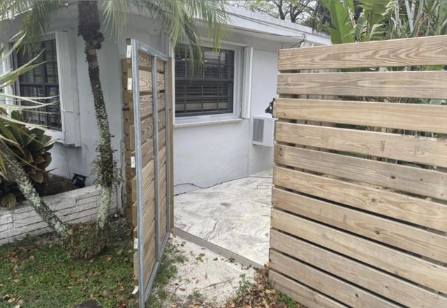 3610 LLOYD Drive B, Oakland Park, FL 33309