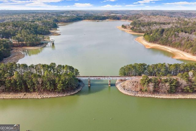 5160 E Holiday Court SE, Acworth, GA 30102