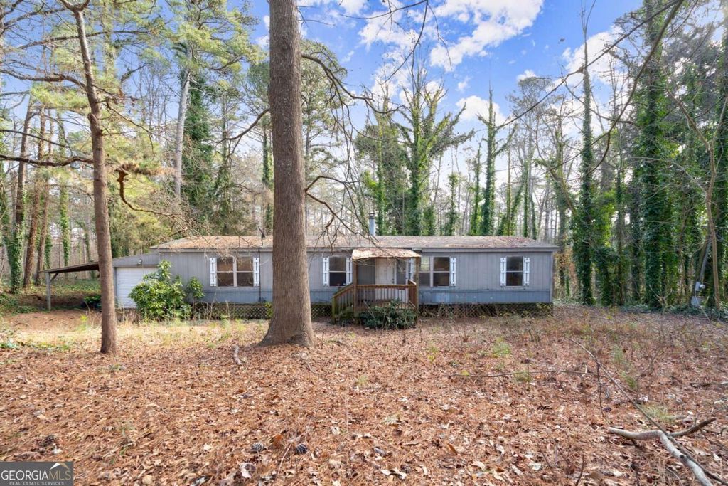 5160 E Holiday Court SE, Acworth, GA 30102