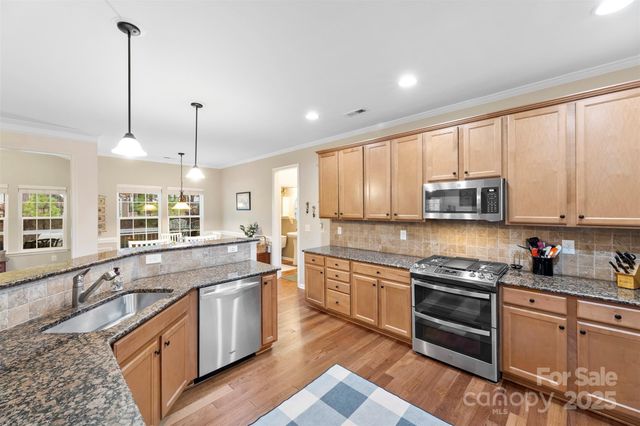 401 Brookridge Drive, Mount Holly, NC 28120