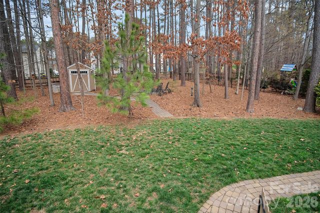 401 Brookridge Drive, Mount Holly, NC 28120