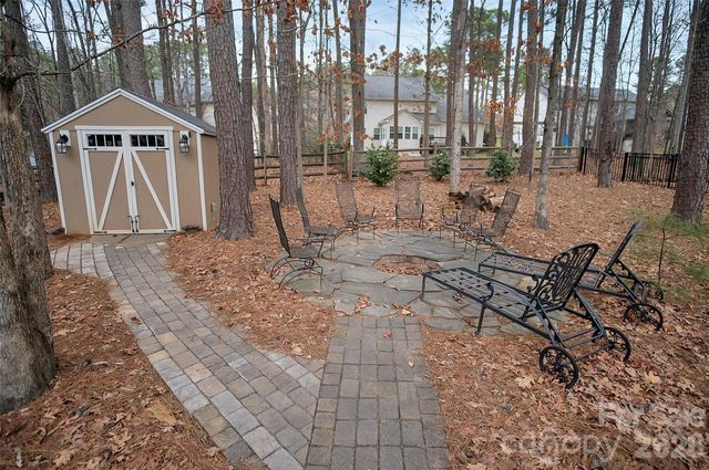 401 Brookridge Drive, Mount Holly, NC 28120