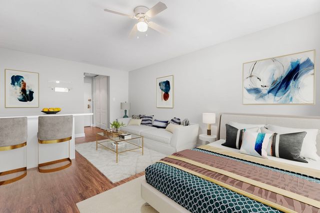 611 W Patterson Avenue 420, Chicago, IL 60613