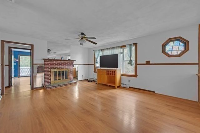 21 N Steele St, Worcester, MA 01607