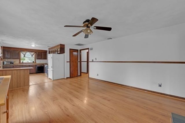 21 N Steele St, Worcester, MA 01607