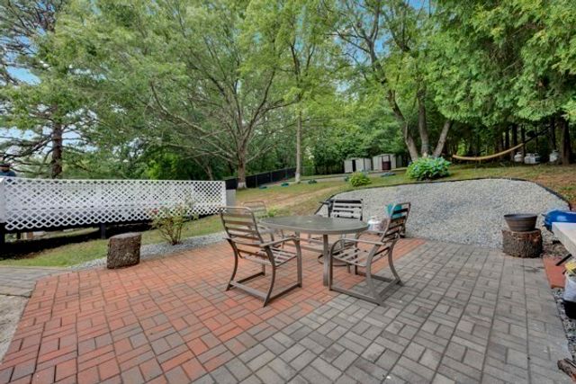 21 N Steele St, Worcester, MA 01607