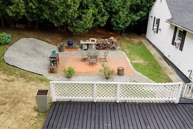 21 N Steele St, Worcester, MA 01607