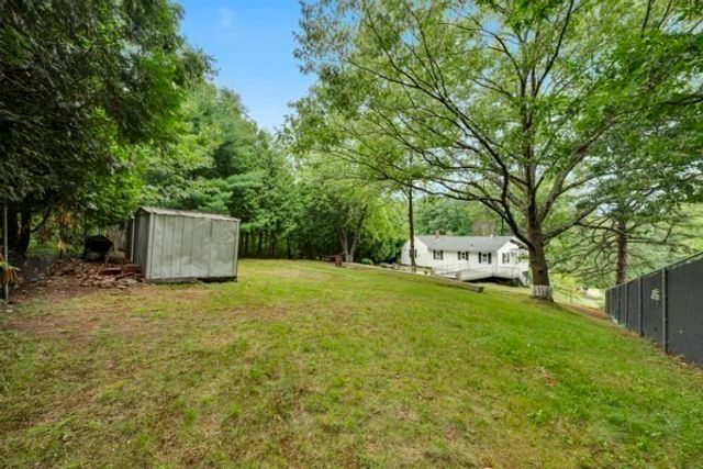 21 N Steele St, Worcester, MA 01607