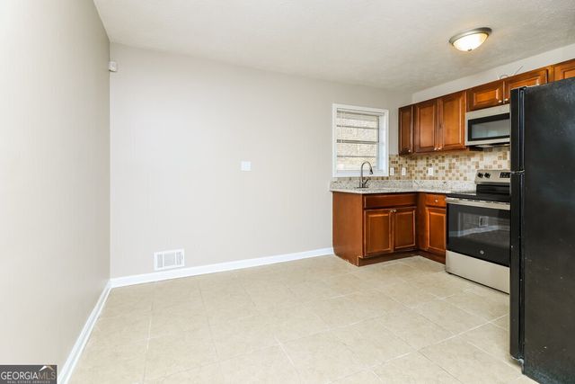 4220 Steading Road, Powder Springs, GA 30127