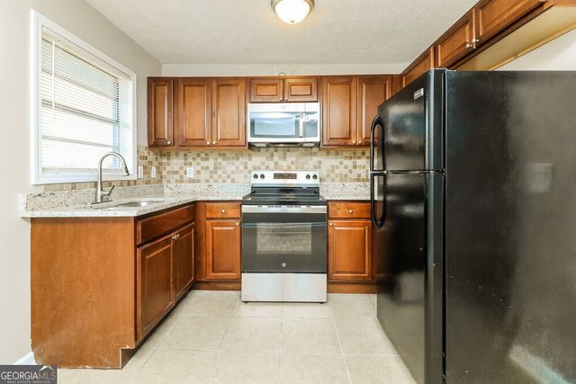 4220 Steading Road, Powder Springs, GA 30127