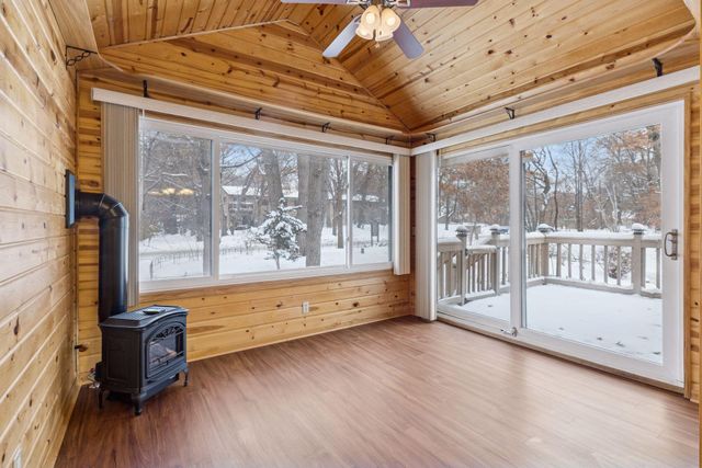 105 South Drive D, Circle Pines, MN 55014