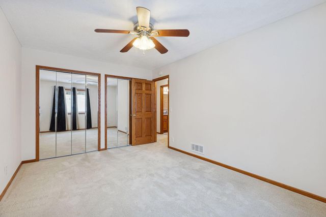 105 South Drive D, Circle Pines, MN 55014