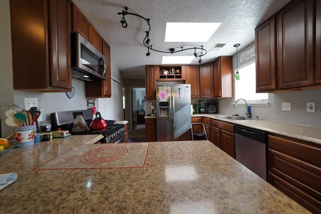 1830 Fran Road SE, Rio Rancho, NM 87124