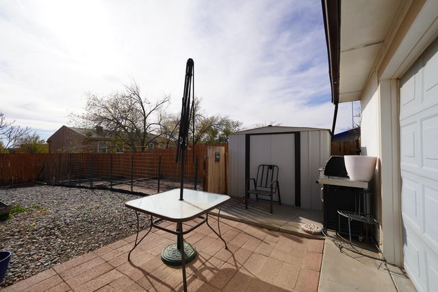 1830 Fran Road SE, Rio Rancho, NM 87124