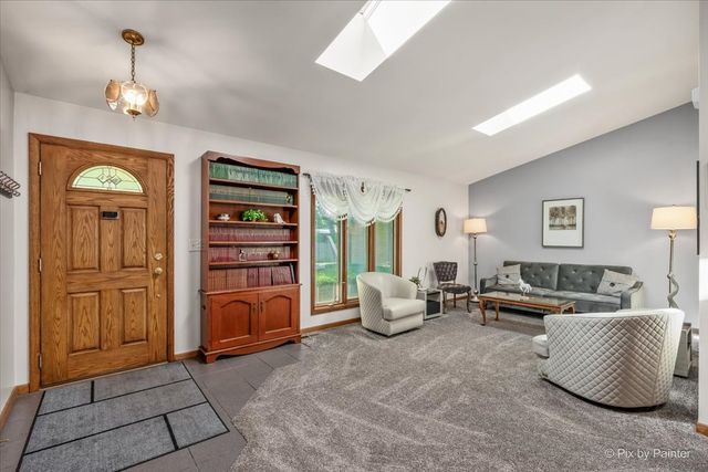 152 Jacquelyn Drive, Bensenville, IL 60106