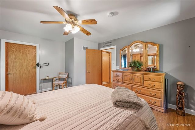 152 Jacquelyn Drive, Bensenville, IL 60106
