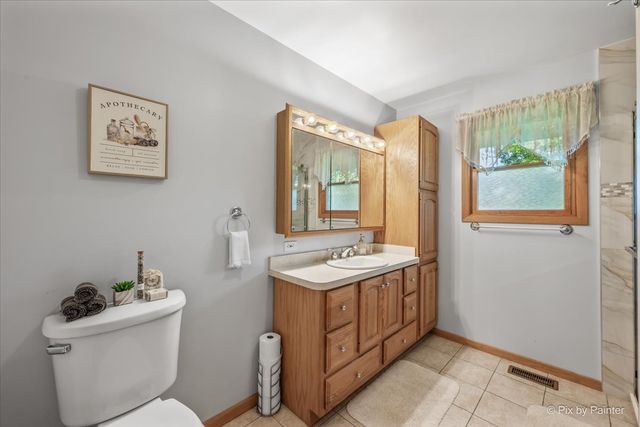 152 Jacquelyn Drive, Bensenville, IL 60106