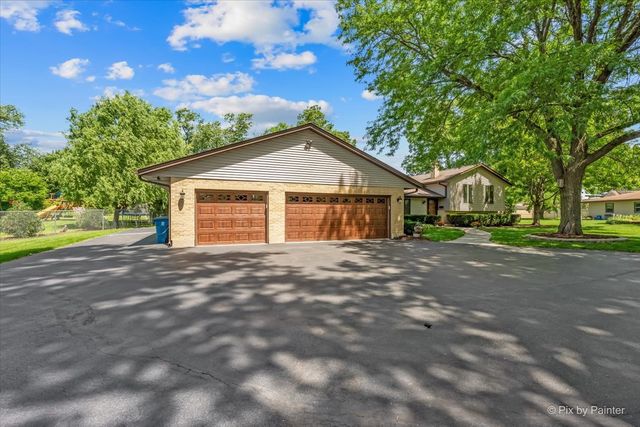 152 Jacquelyn Drive, Bensenville, IL 60106
