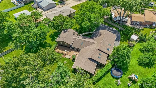 152 Jacquelyn Drive, Bensenville, IL 60106