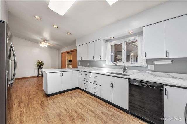 152 Jacquelyn Drive, Bensenville, IL 60106