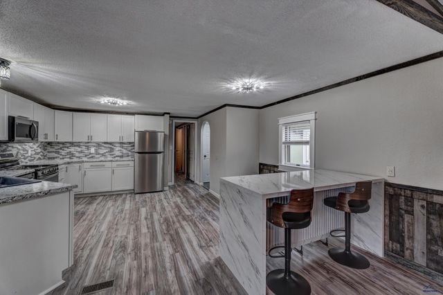3615 CHIEF DR, Rapid City, SD 57701