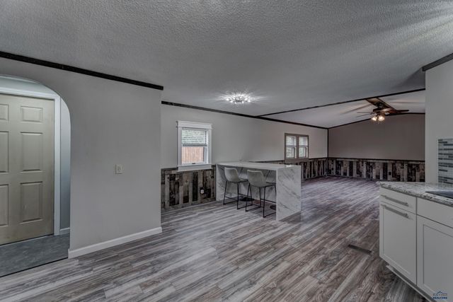3615 CHIEF DR, Rapid City, SD 57701