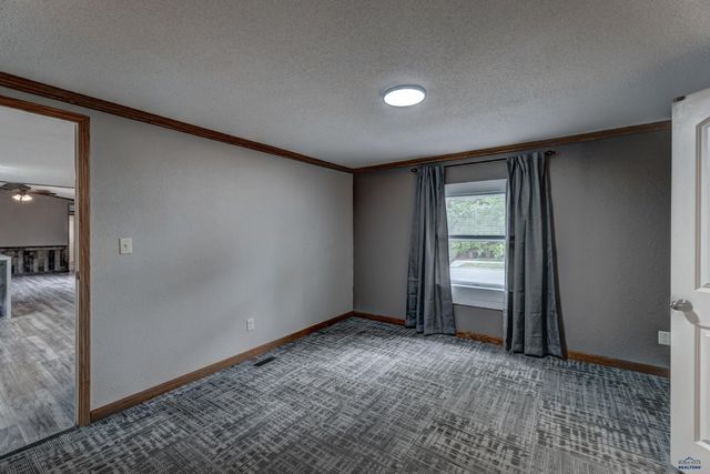 3615 CHIEF DR, Rapid City, SD 57701