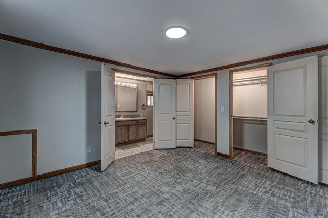 3615 CHIEF DR, Rapid City, SD 57701
