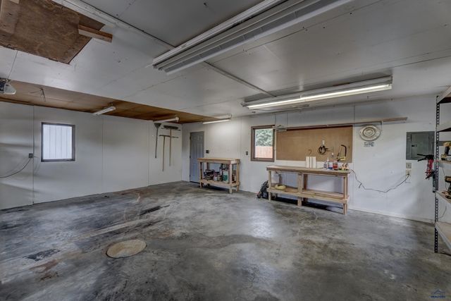 3615 CHIEF DR, Rapid City, SD 57701