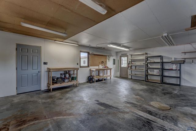 3615 CHIEF DR, Rapid City, SD 57701