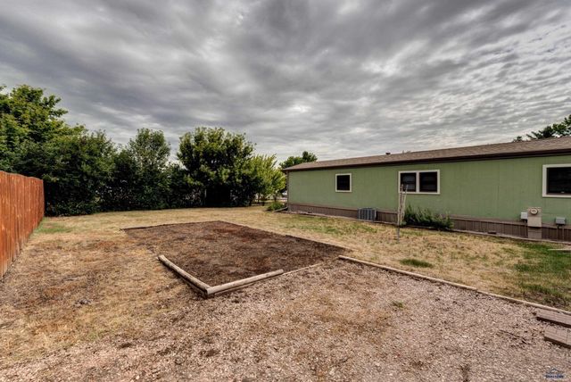 3615 CHIEF DR, Rapid City, SD 57701