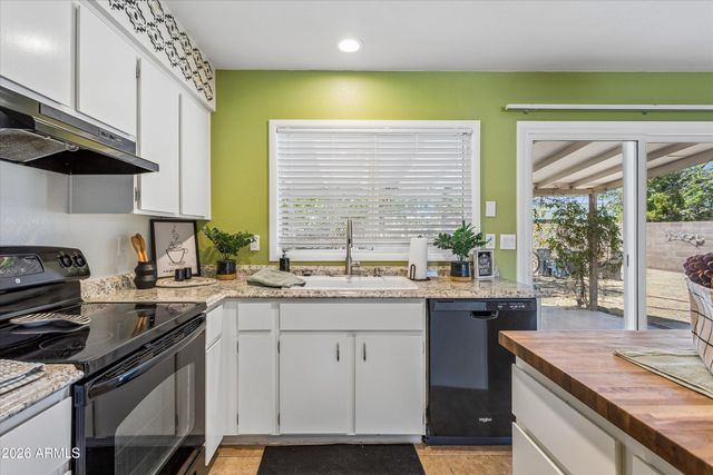 18232 N 26TH Place, Phoenix, AZ 85032